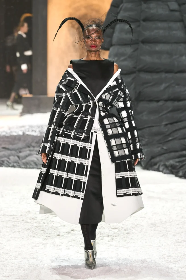 00044-thom-browne-fall-2024-ready-to-wear-credit-gorunway