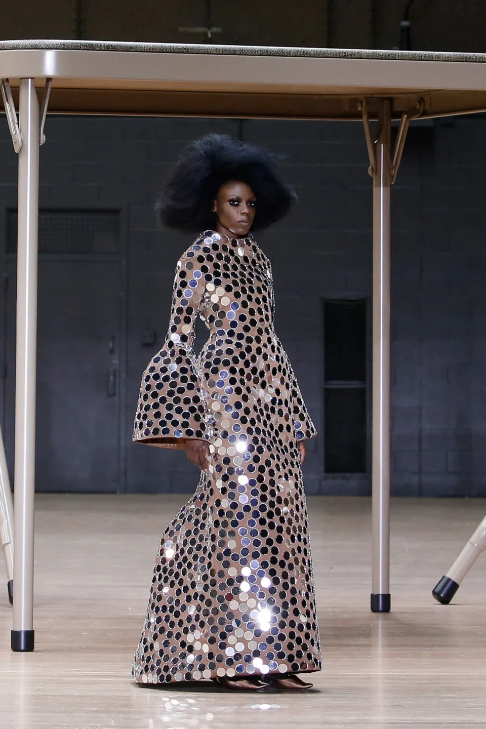 00047-marc-jacobs-spring-2024-ready-to-wear-courtesy-of-marc-jacobs