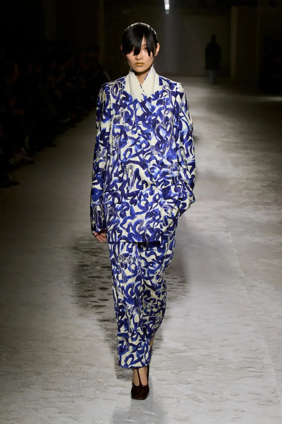 00048-dries-van-noten-fall-2024-ready-to-wear-credit-gorunway