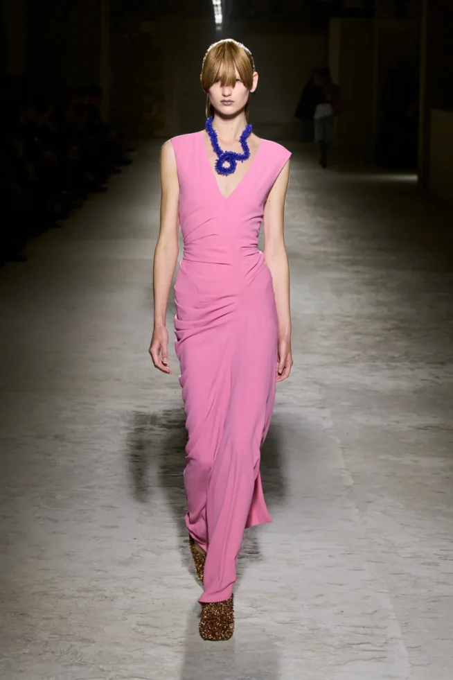 00049-dries-van-noten-fall-2024-ready-to-wear-credit-gorunway