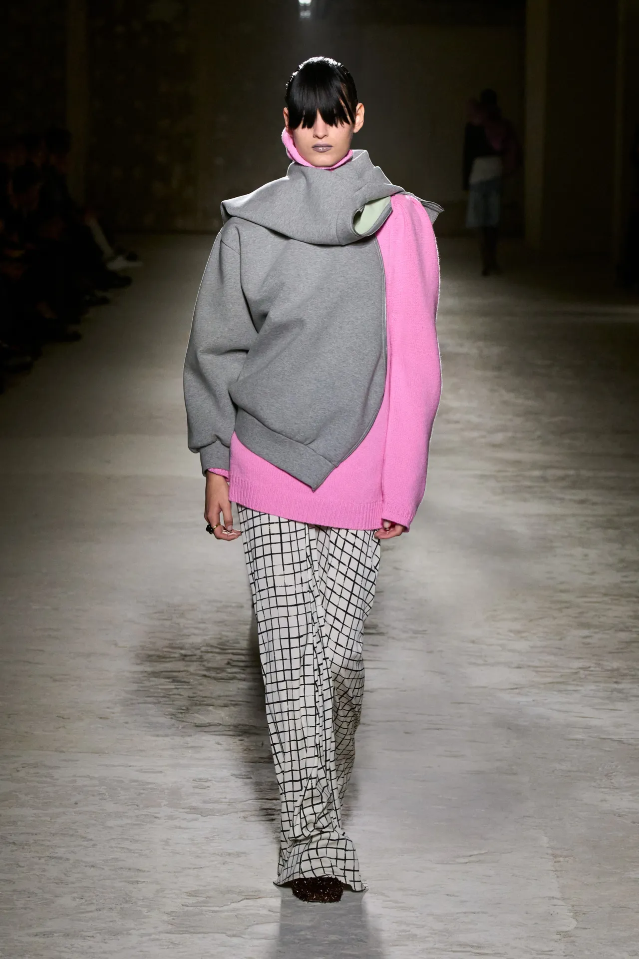 00050-dries-van-noten-fall-2024-ready-to-wear-credit-gorunway