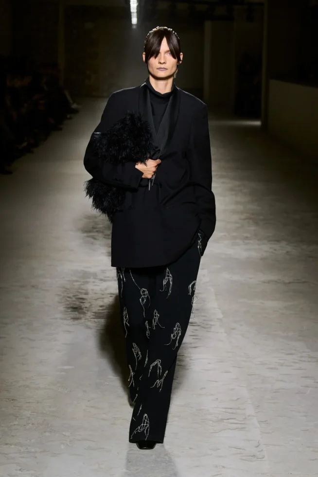 00052-dries-van-noten-fall-2024-ready-to-wear-credit-gorunway