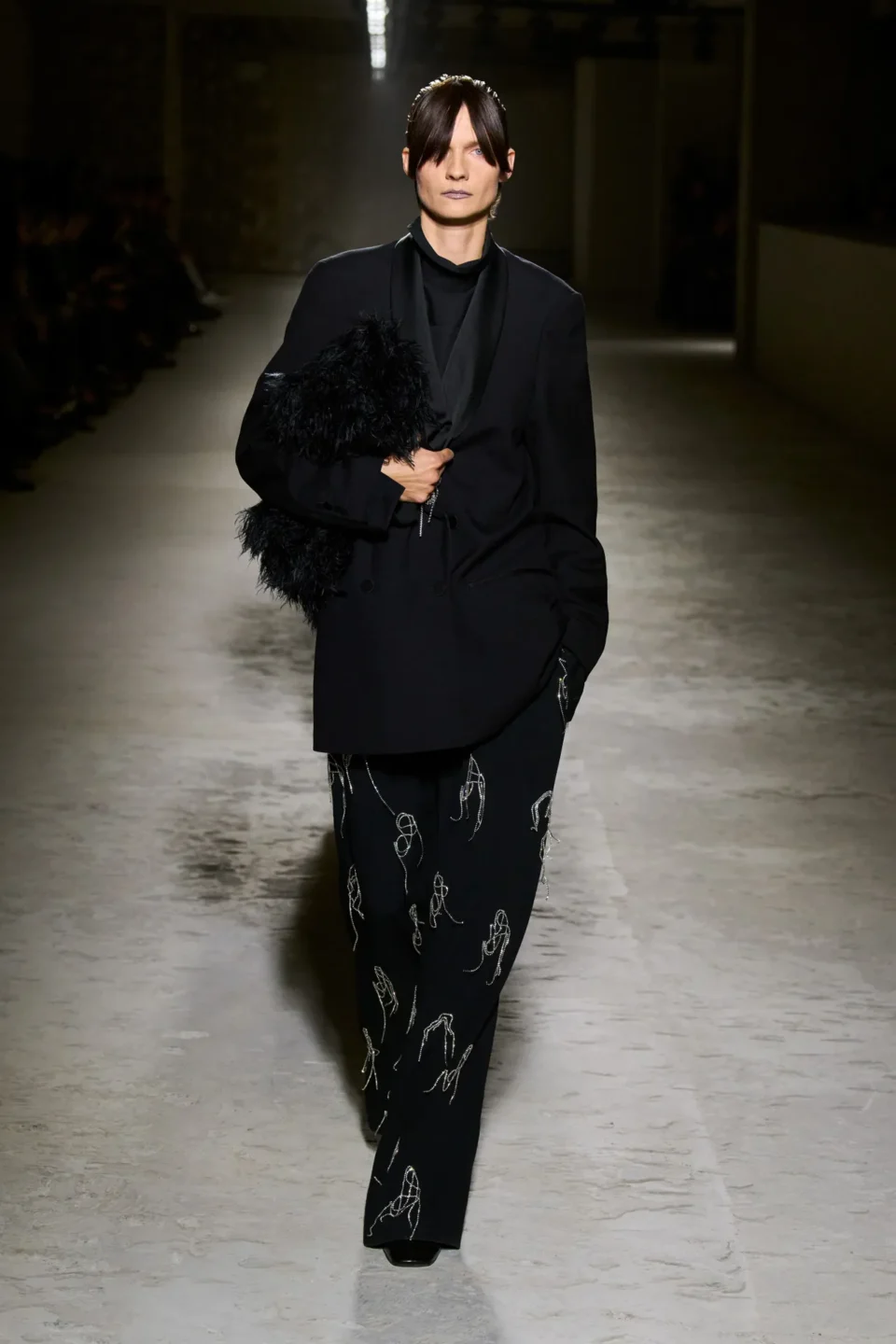 00052-dries-van-noten-fall-2024-ready-to-wear-credit-gorunway