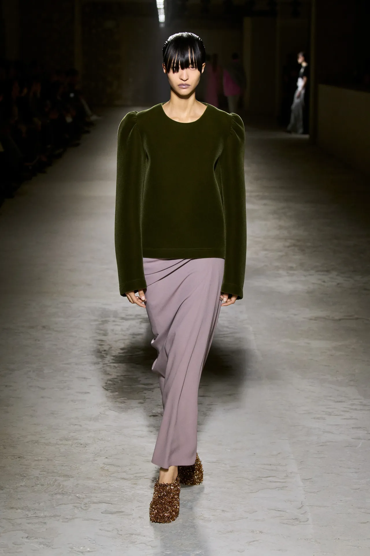 00060-dries-van-noten-fall-2024-ready-to-wear-credit-gorunway