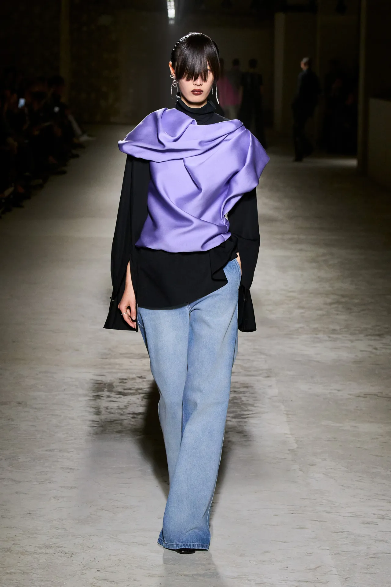 00061-dries-van-noten-fall-2024-ready-to-wear-credit-gorunway