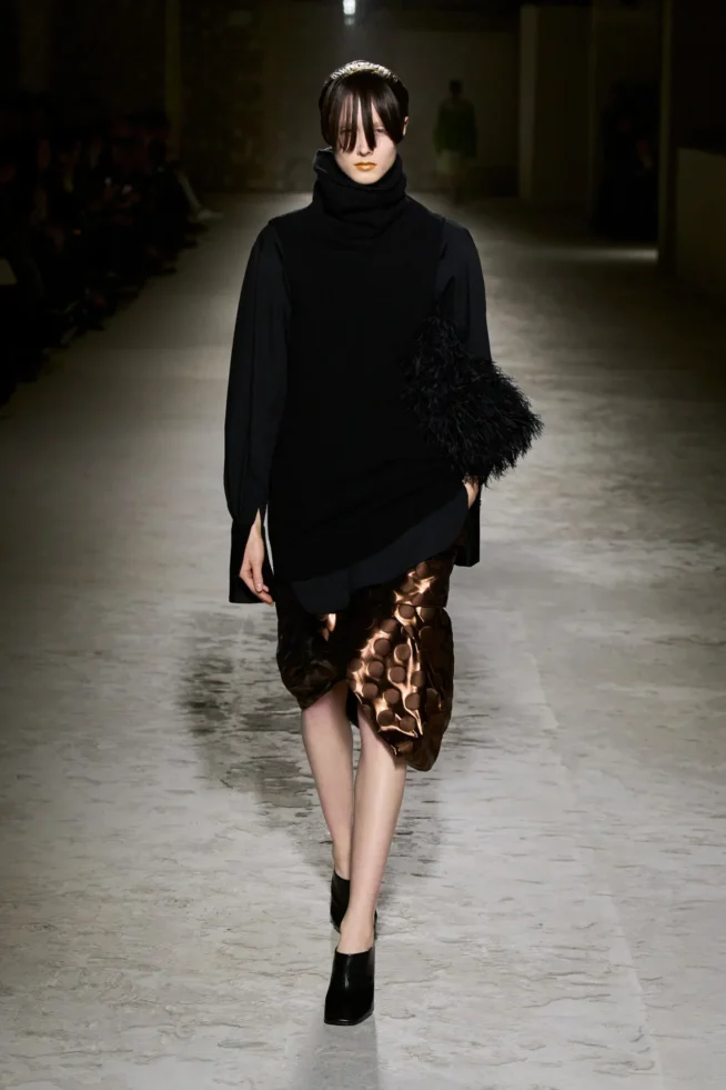 00064-dries-van-noten-fall-2024-ready-to-wear-credit-gorunway