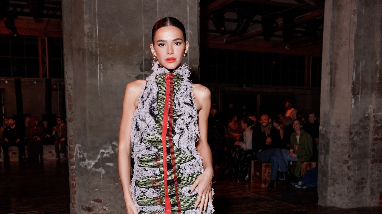 Emma Watson, Solange Knowles, Kate Moss e mais. as celebridades que marcaram presença na Milão Fashion Week
Prada, Fendi, Bottega Veneta, Versace e Gucci foram algumas das marcas que levaram grandes nomes para a Fila A de seus desfiles para o Inverno 24/25.