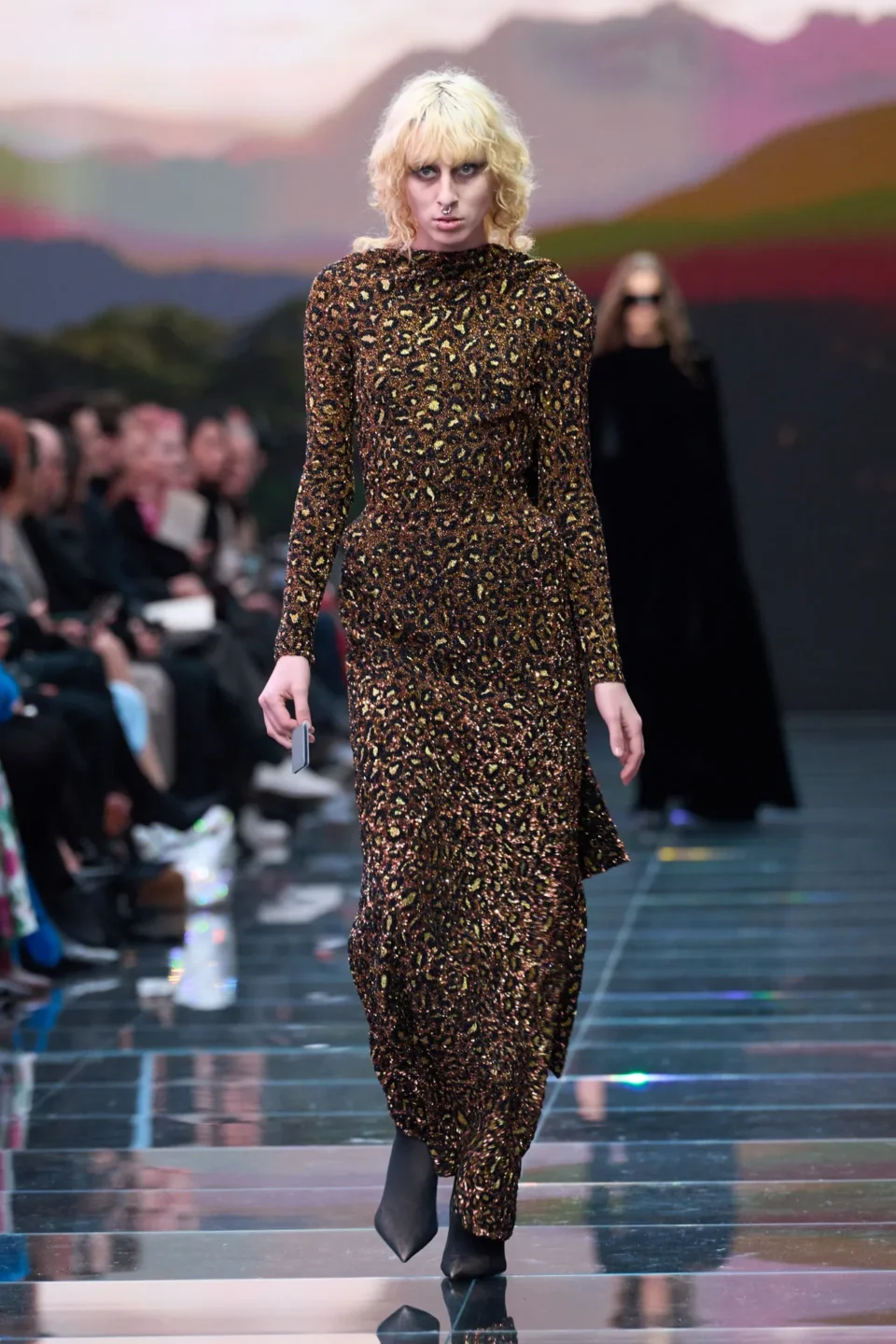 00001-balenciaga-fall-2024-ready-to-wear-credit-gorunway