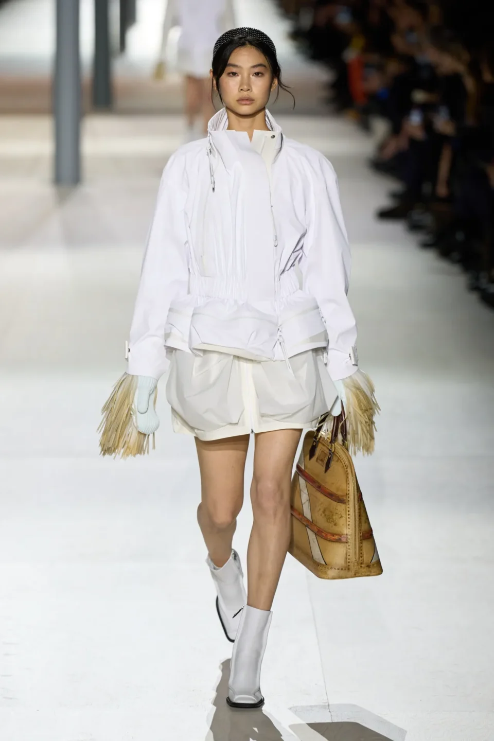 00001-louis-vuitton-fall-2024-ready-to-wear-credit-gorunway