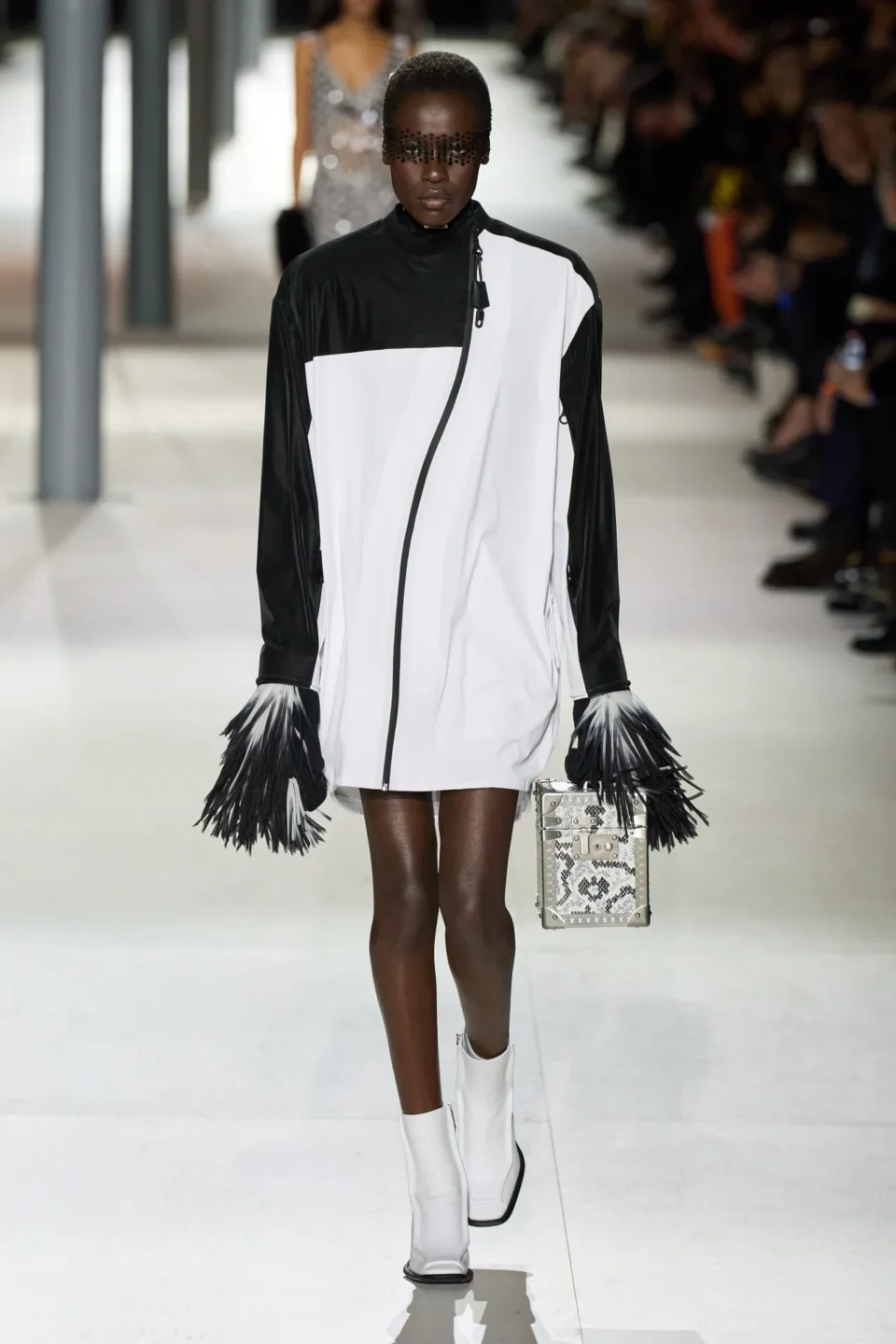 00003-louis-vuitton-fall-2024-ready-to-wear-credit-gorunway