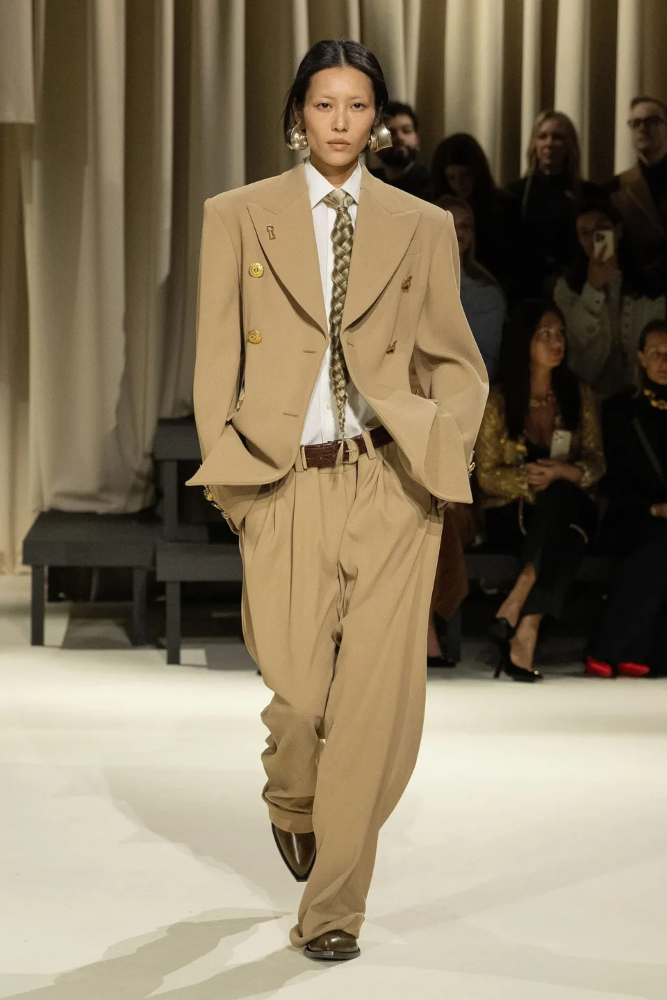 00003-schiaparelli-fall-2024-ready-to-wear-credit-brand