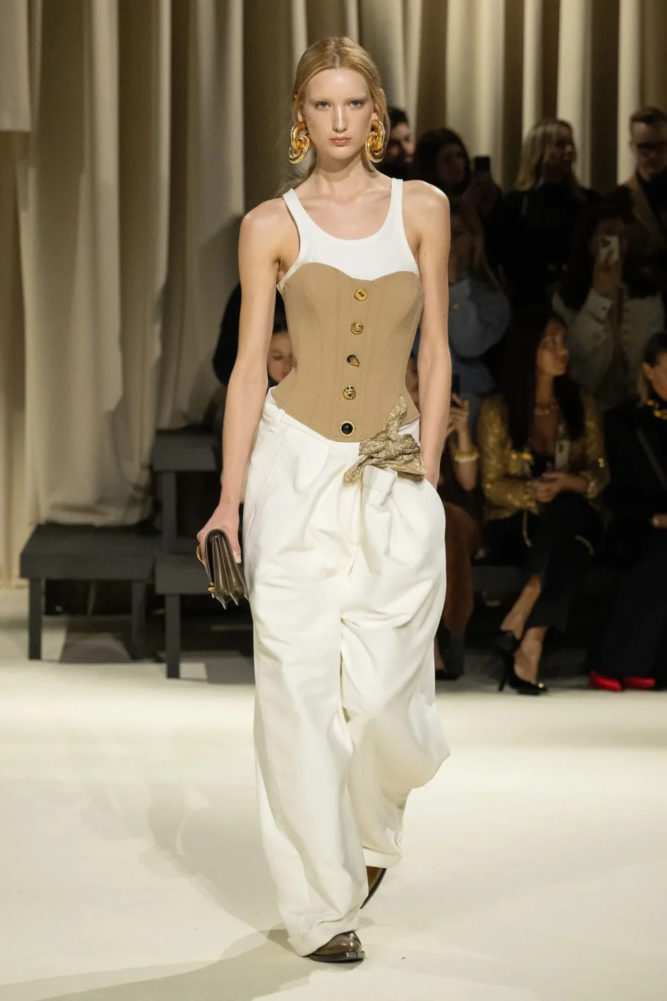 00004-schiaparelli-fall-2024-ready-to-wear-credit-brand