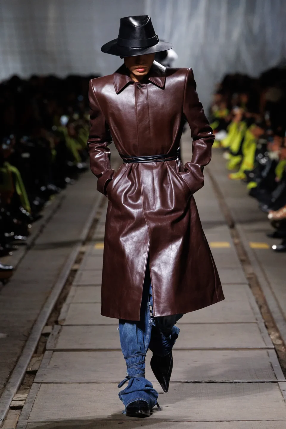 00005-alexander-mcqueen-fall-2024-ready-to-wear-credit-brand