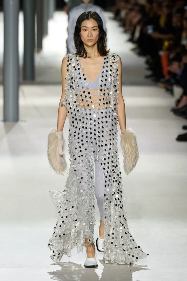 00005-louis-vuitton-fall-2024-ready-to-wear-credit-gorunway