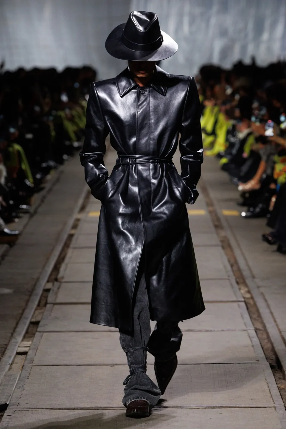 00006-alexander-mcqueen-fall-2024-ready-to-wear-credit-brand