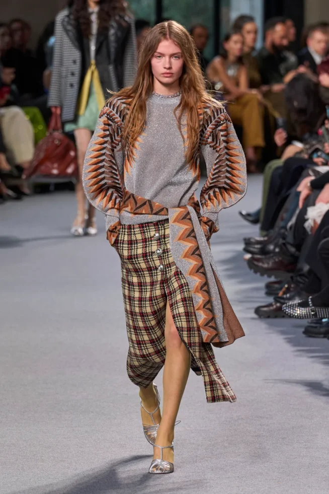 00006-rabanne-fall-2024-ready-to-wear-credit-gorunway