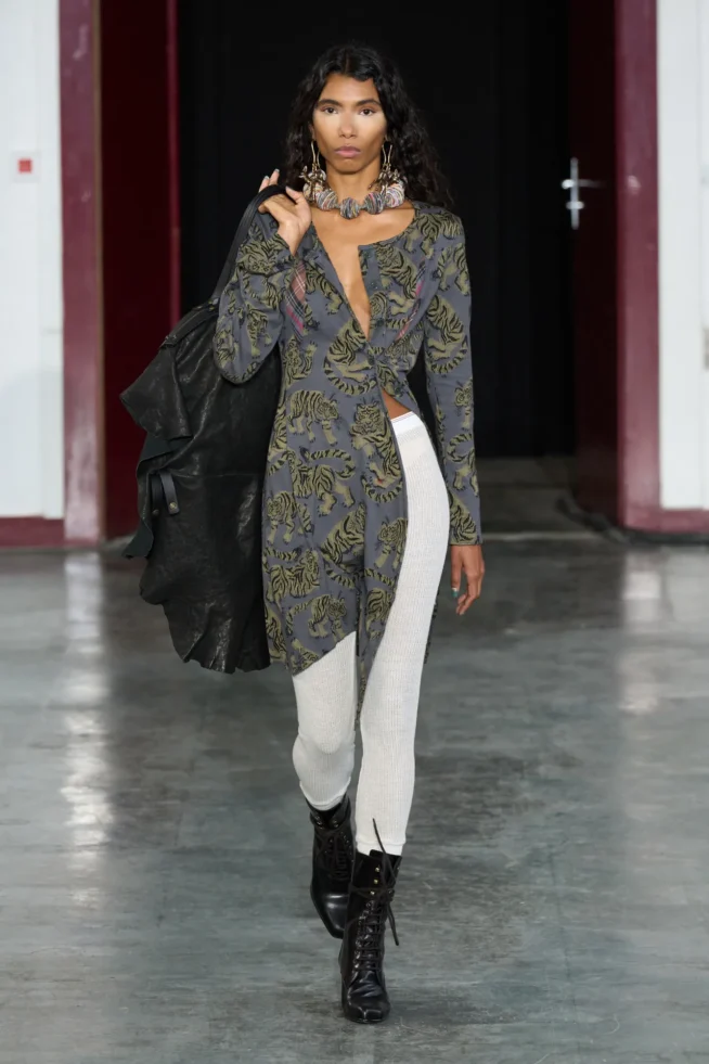 00009-andrea-kronthaler-for-vivienne-westwood-fall-2024-ready-to-wear-credit-gorunway