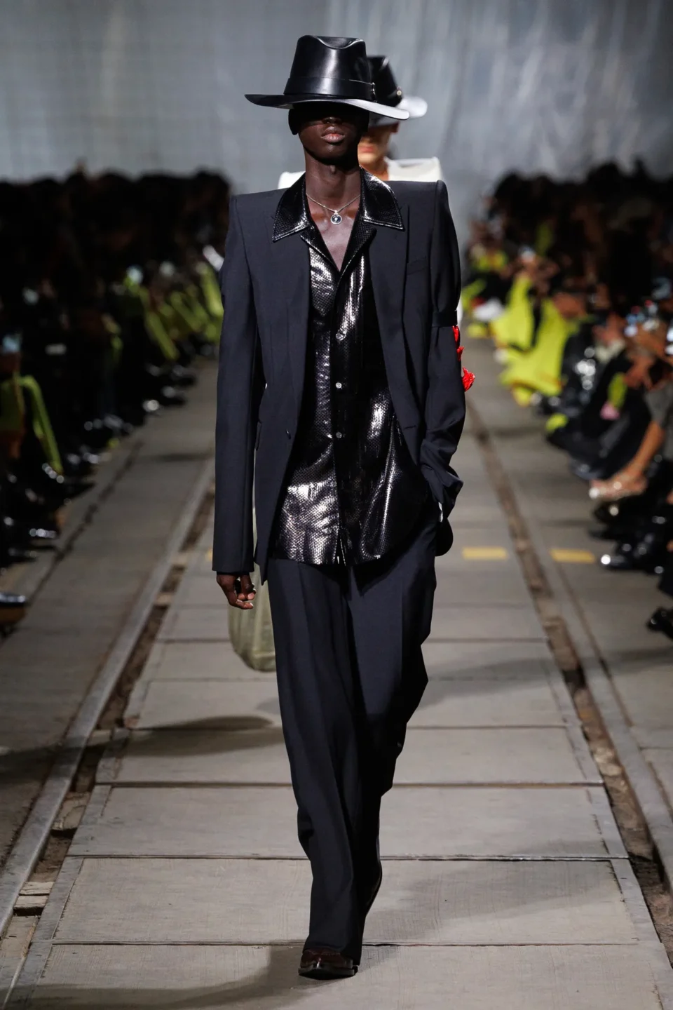 00011-alexander-mcqueen-fall-2024-ready-to-wear-credit-brand