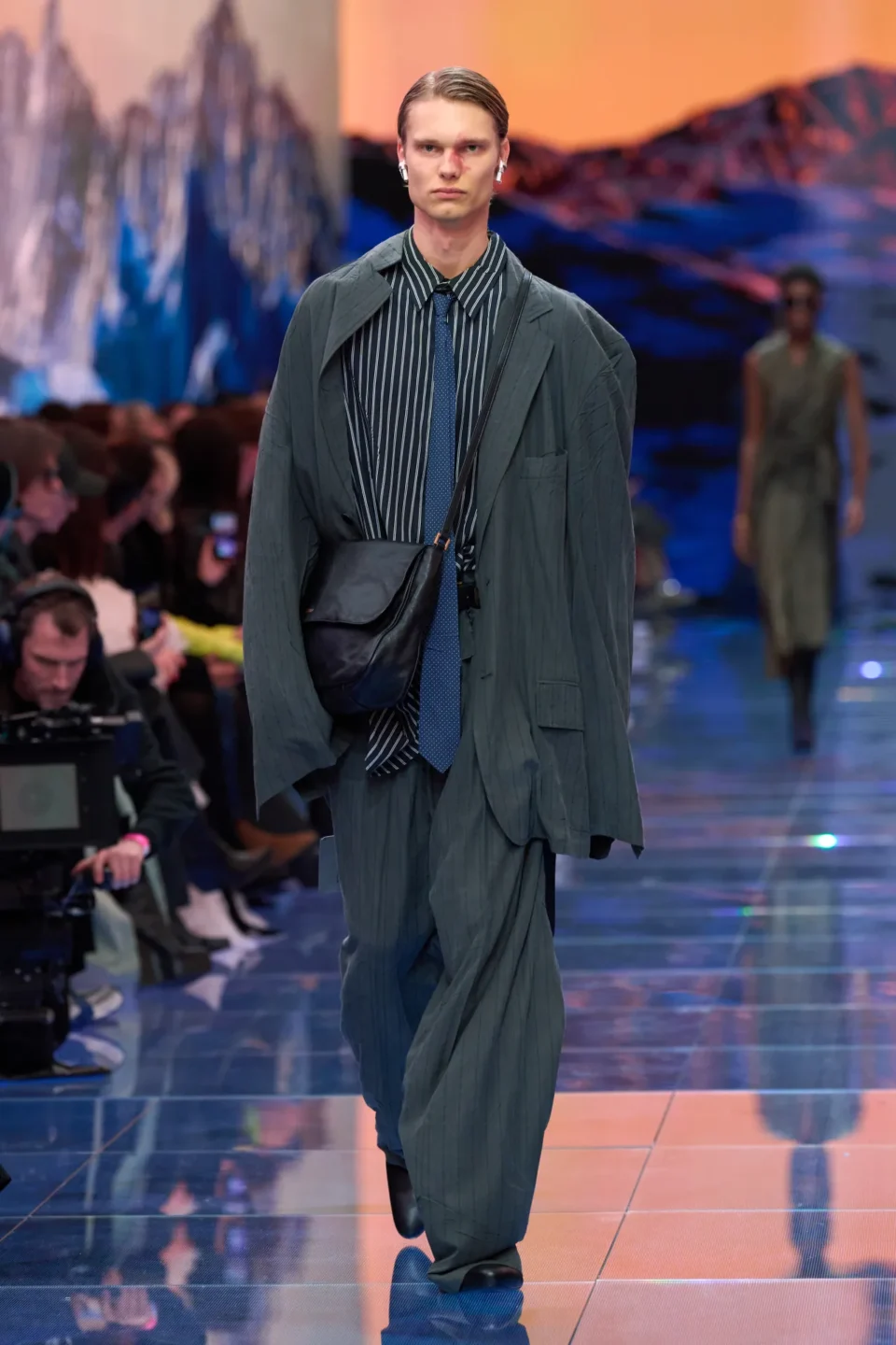 00011-balenciaga-fall-2024-ready-to-wear-credit-gorunway