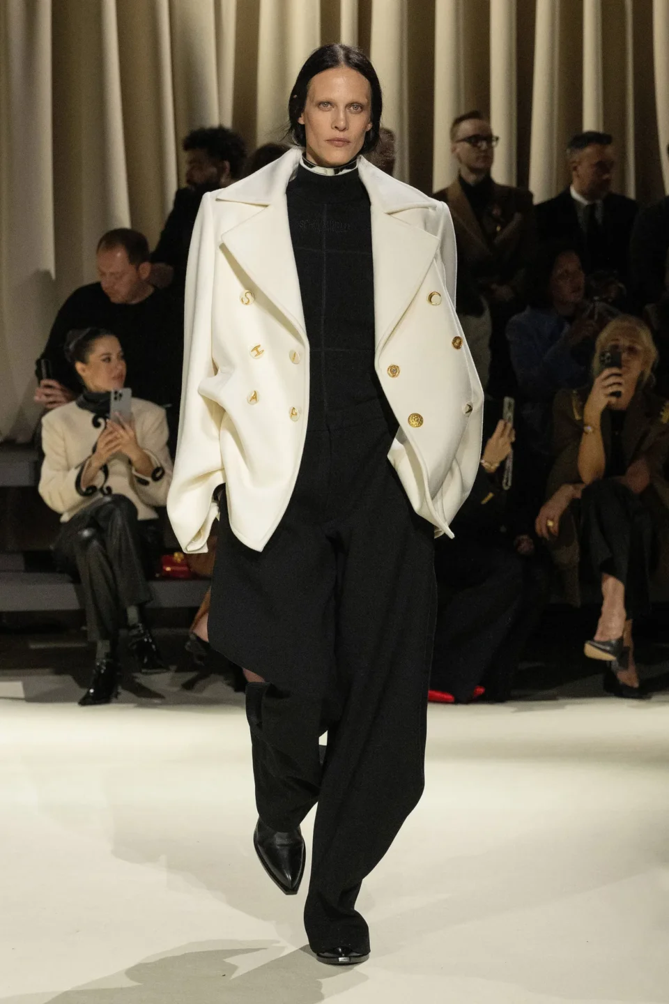 00011-schiaparelli-fall-2024-ready-to-wear-credit-brand