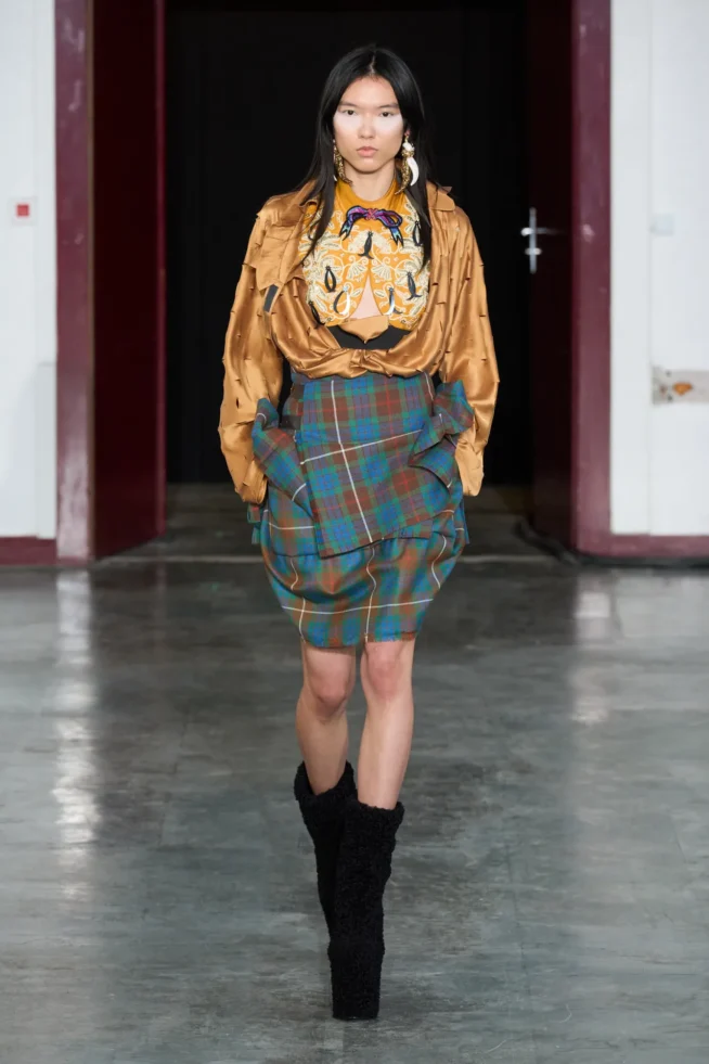 00012-andrea-kronthaler-for-vivienne-westwood-fall-2024-ready-to-wear-credit-gorunway
