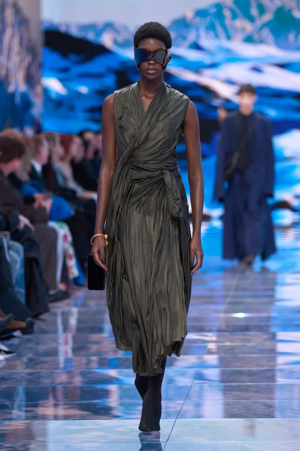 00012-balenciaga-fall-2024-ready-to-wear-credit-gorunway