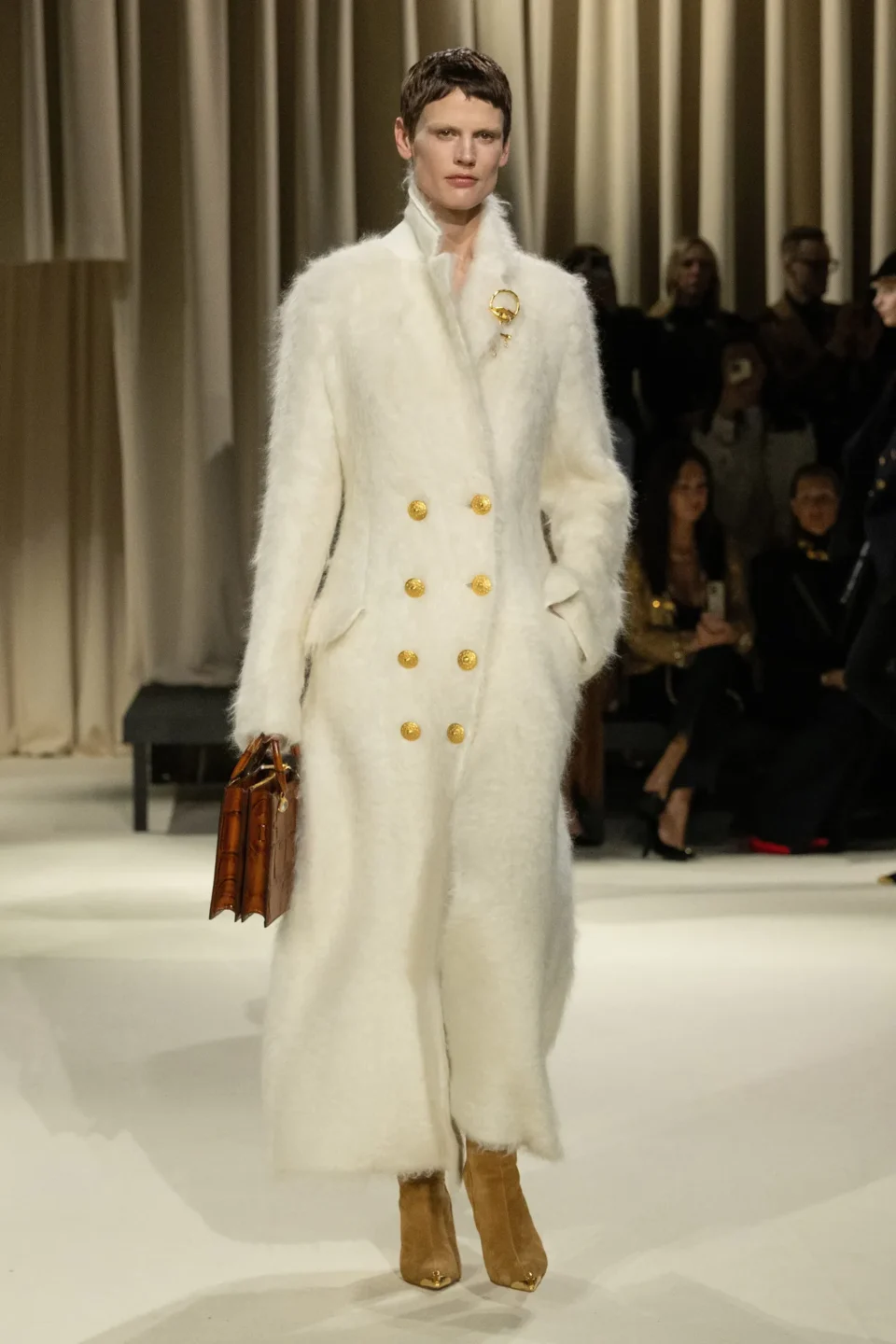 00012-schiaparelli-fall-2024-ready-to-wear-credit-brand