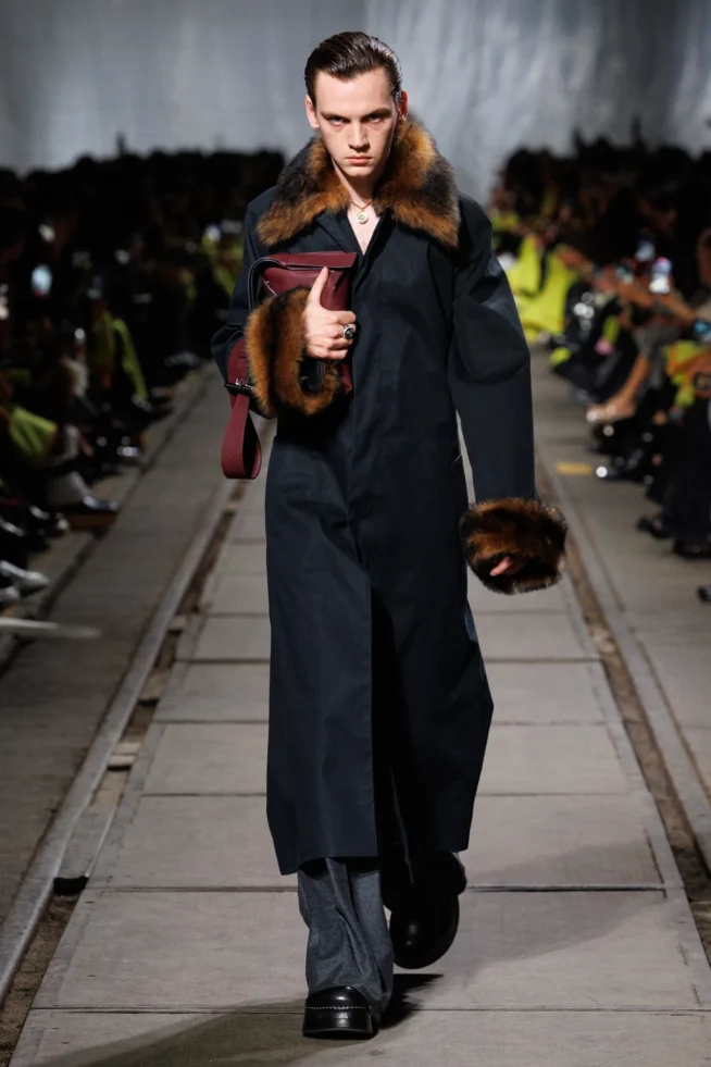00013-alexander-mcqueen-fall-2024-ready-to-wear-credit-brand