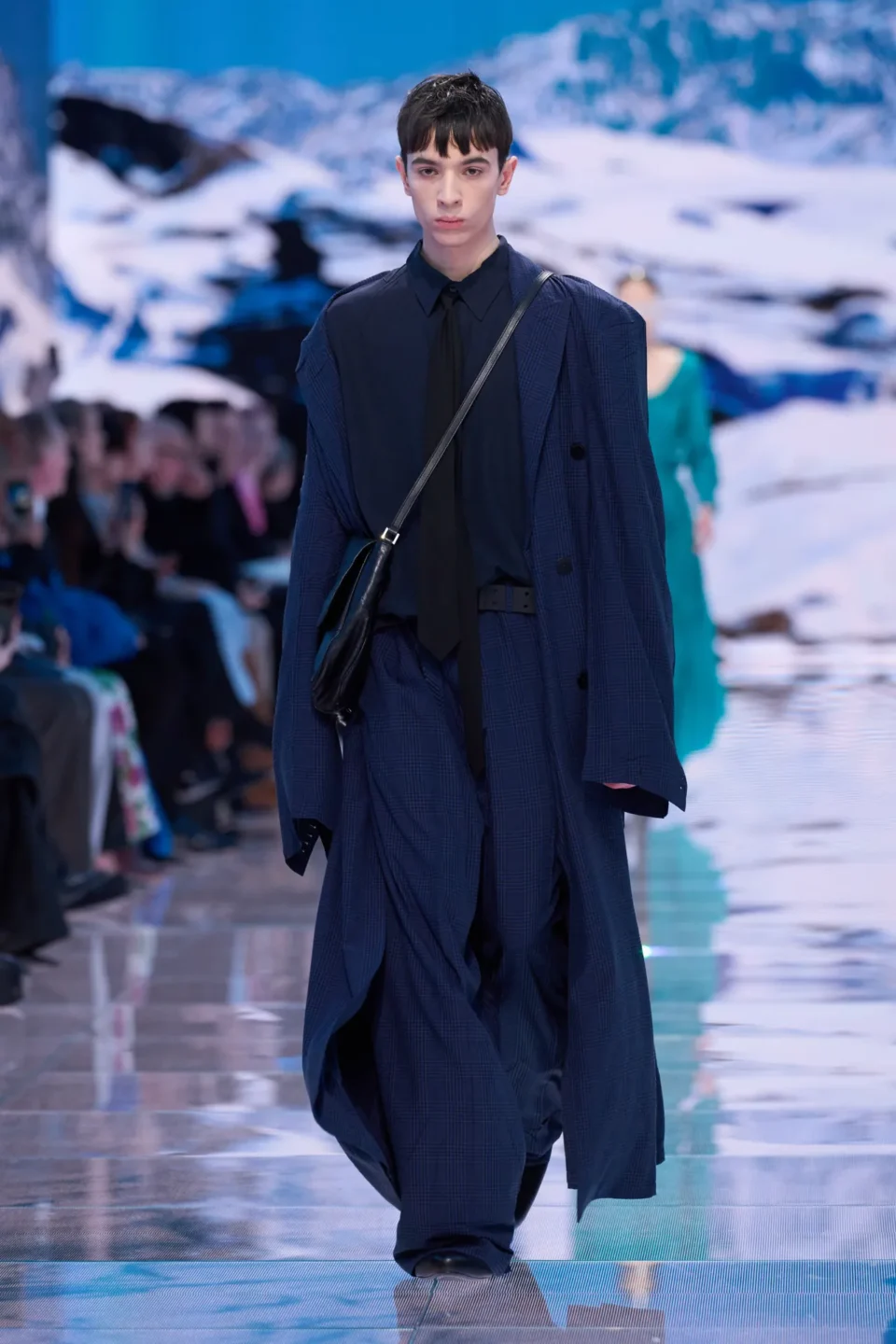 00013-balenciaga-fall-2024-ready-to-wear-credit-gorunway