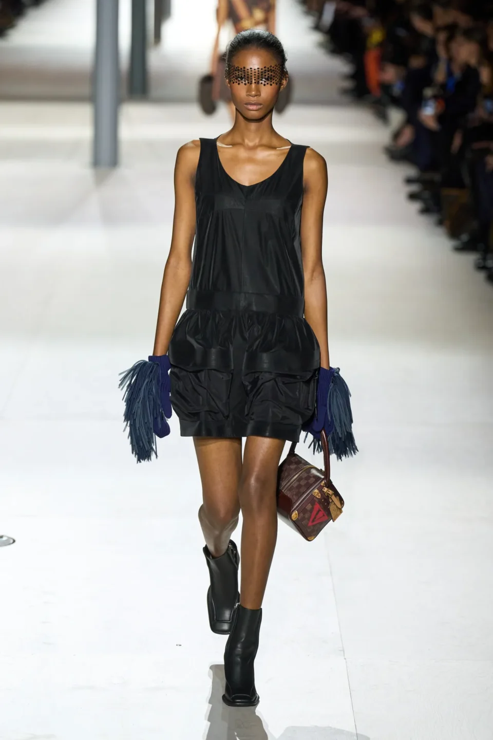 00014-louis-vuitton-fall-2024-ready-to-wear-credit-gorunway