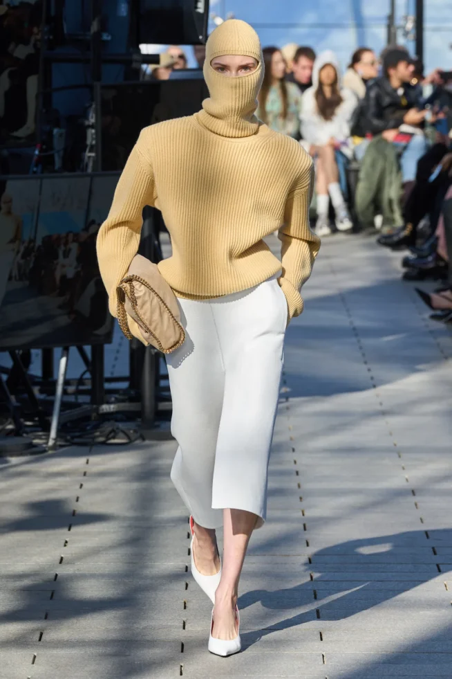 00014-stella-mccartney-fall-2024-ready-to-wear-credit-gorunway
