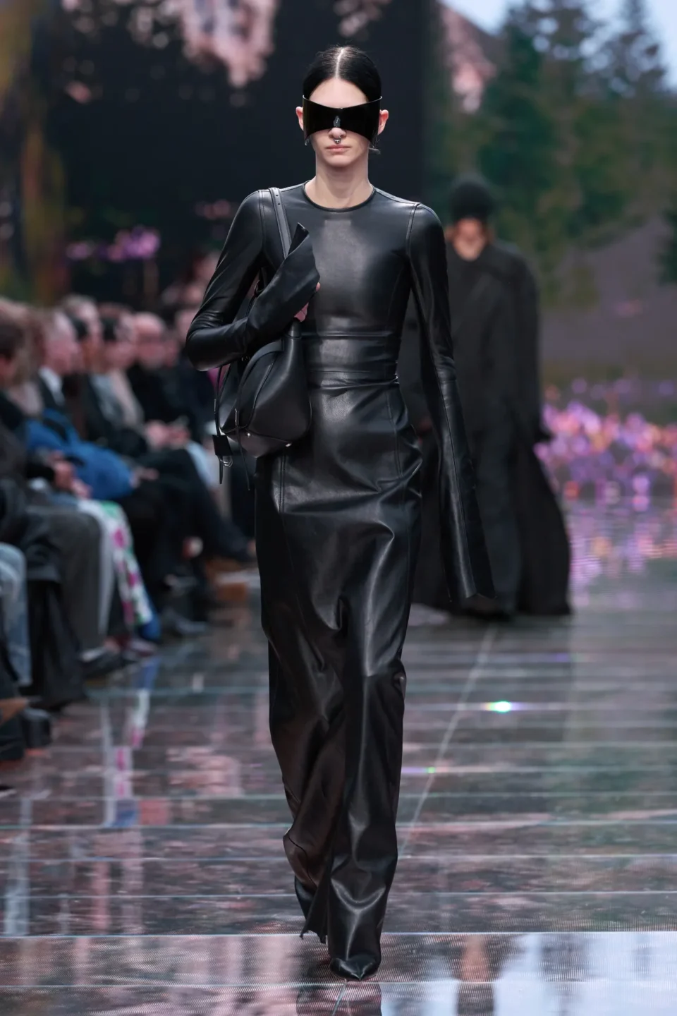 00016-balenciaga-fall-2024-ready-to-wear-credit-gorunway