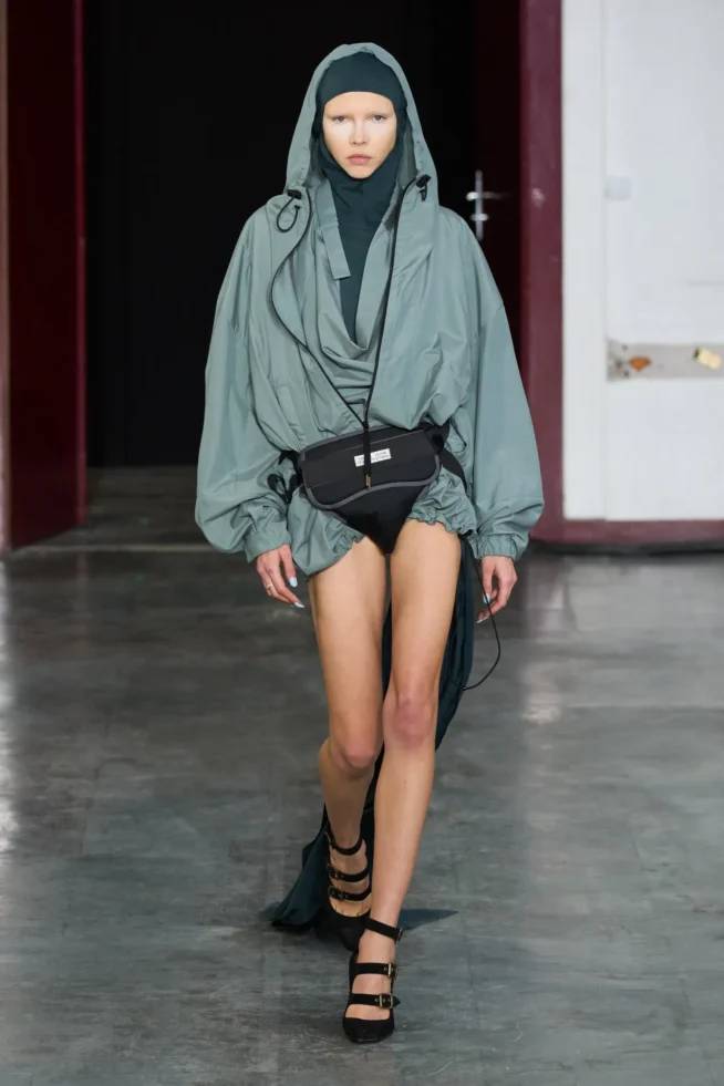 00017-andrea-kronthaler-for-vivienne-westwood-fall-2024-ready-to-wear-credit-gorunway