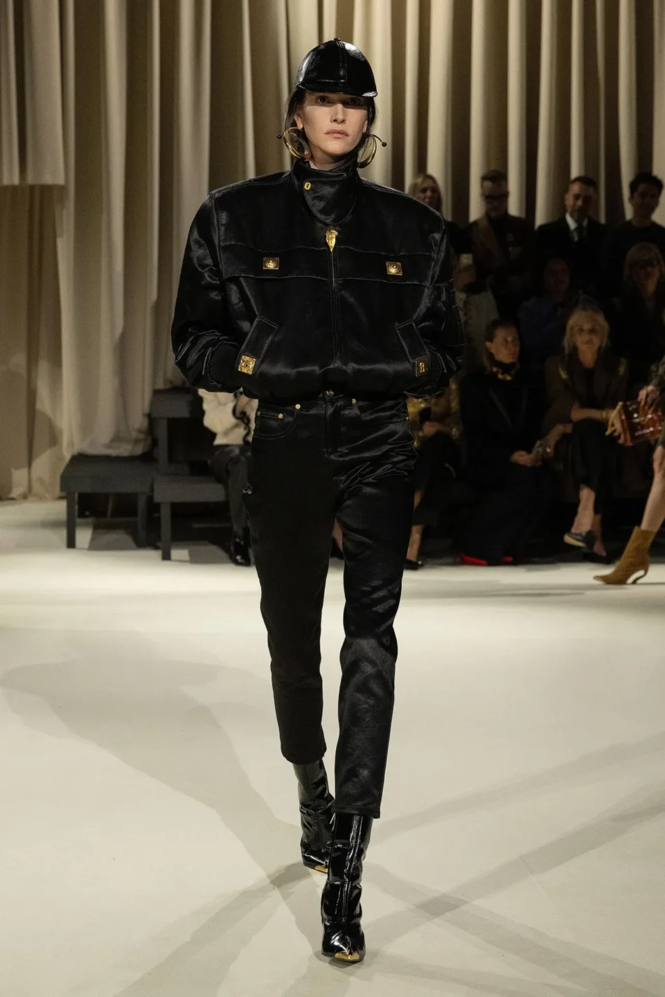00017-schiaparelli-fall-2024-ready-to-wear-credit-brand