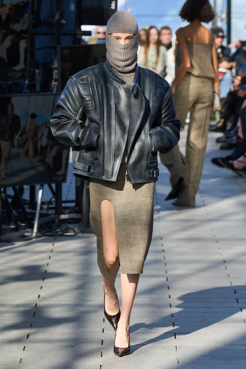 00017-stella-mccartney-fall-2024-ready-to-wear-credit-gorunway