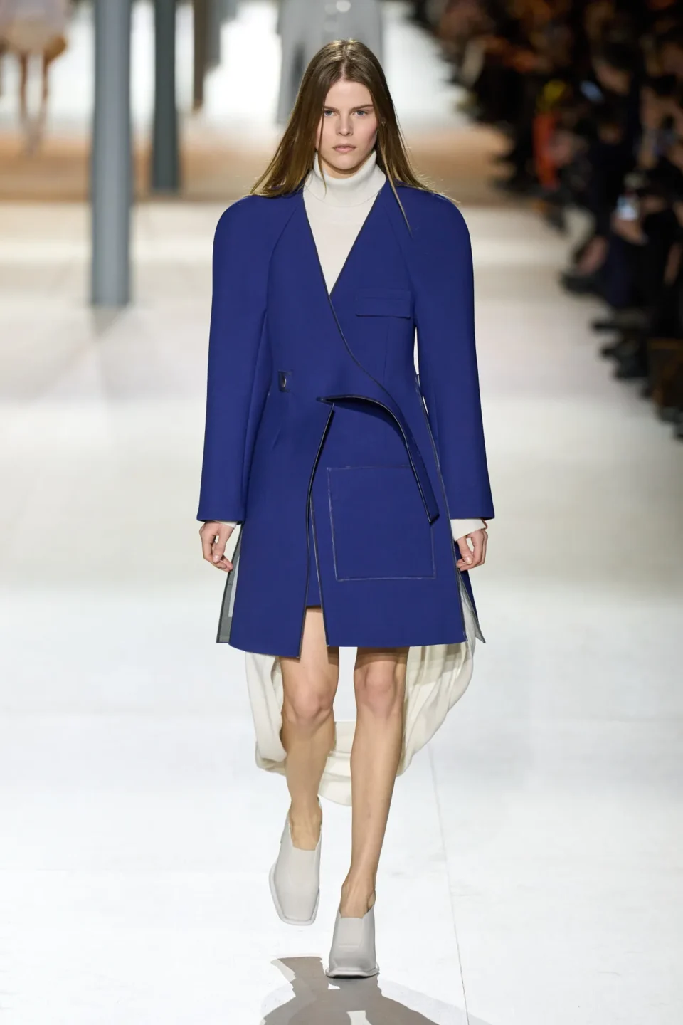 00020-louis-vuitton-fall-2024-ready-to-wear-credit-gorunway