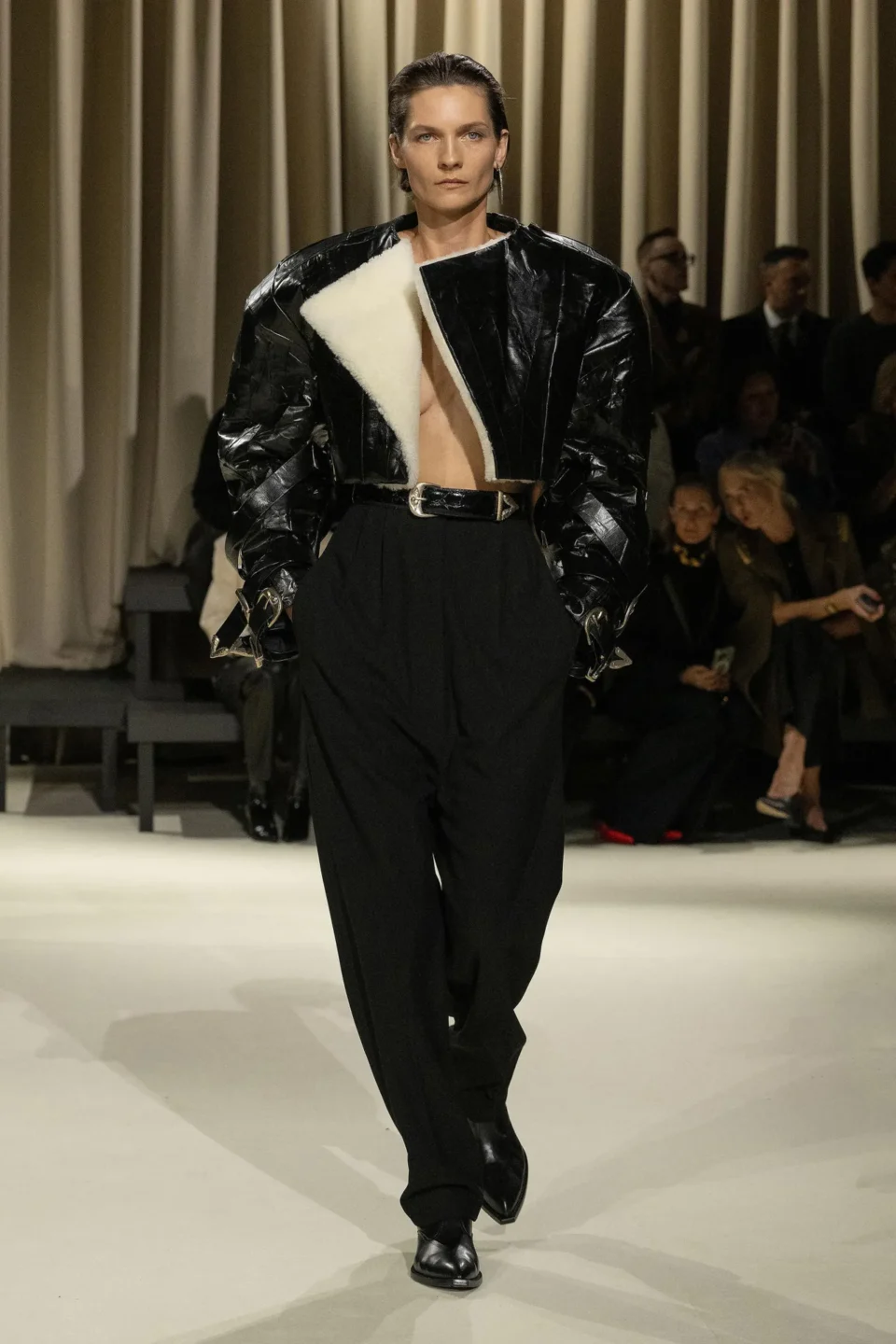 00024-schiaparelli-fall-2024-ready-to-wear-credit-brand