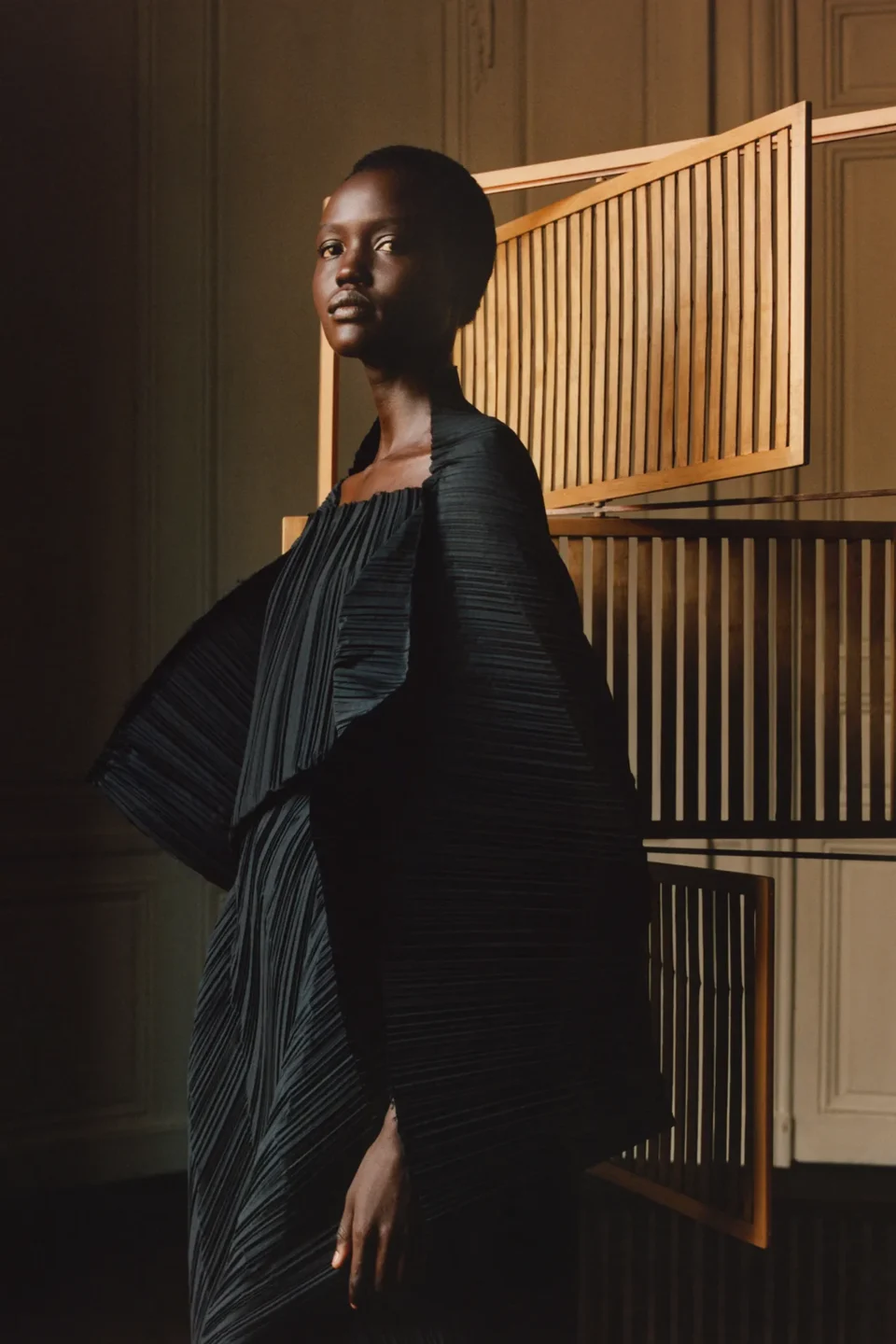 00024-the-row-resort-2024-ready-to-wear-credit-brand