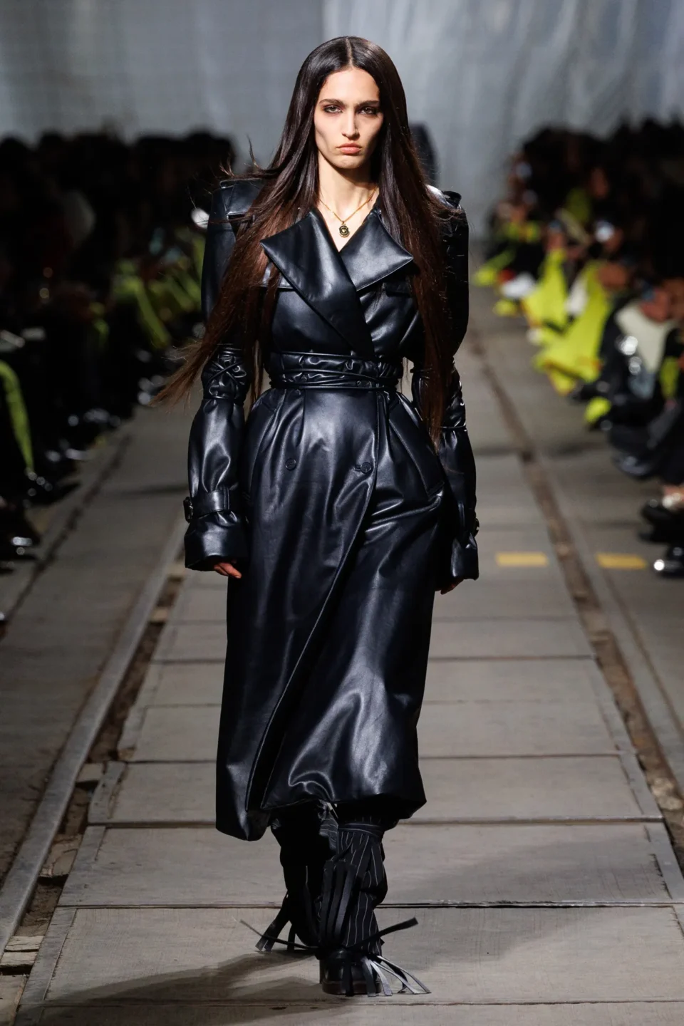 00026-alexander-mcqueen-fall-2024-ready-to-wear-credit-brand