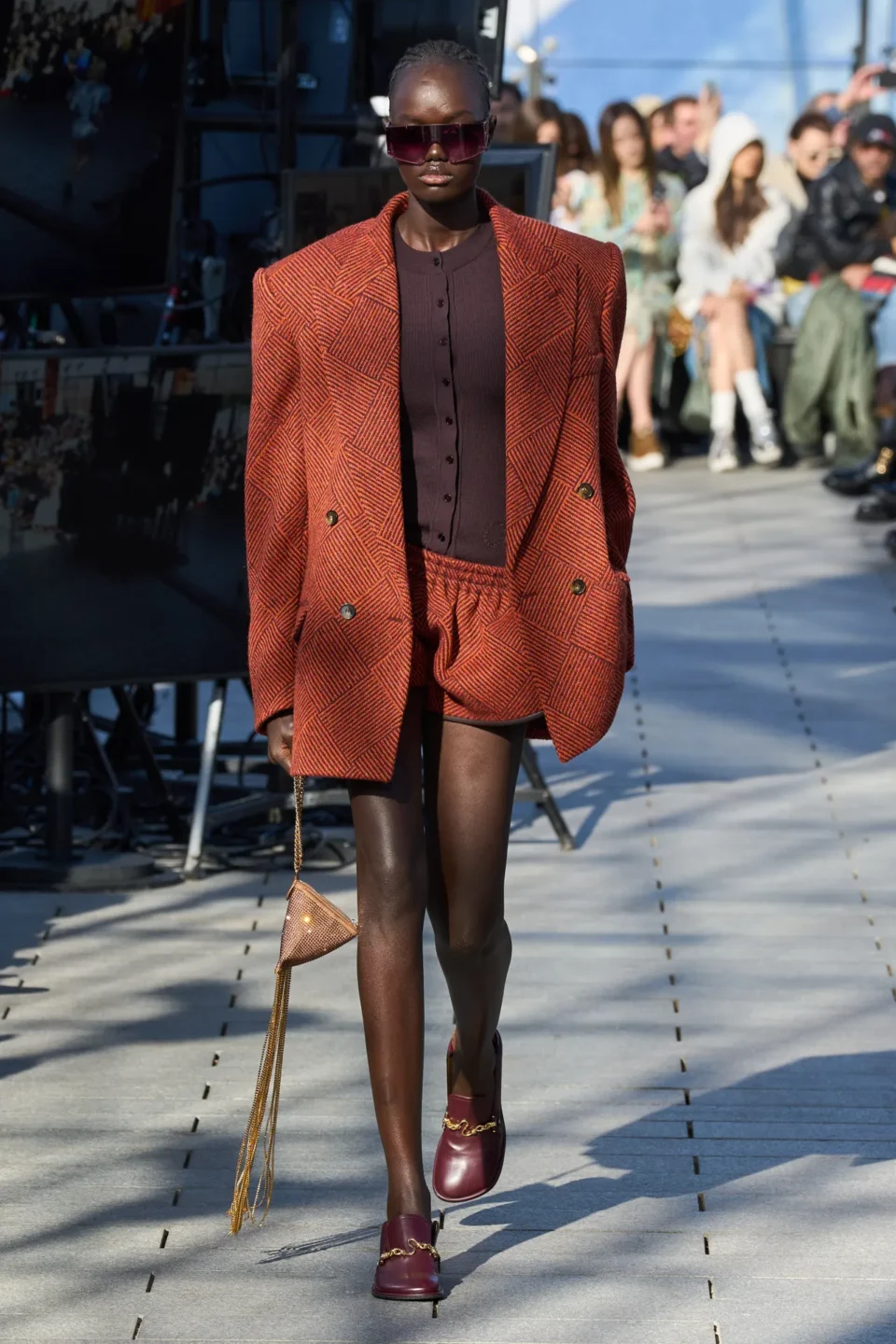 00026-stella-mccartney-fall-2024-ready-to-wear-credit-gorunway