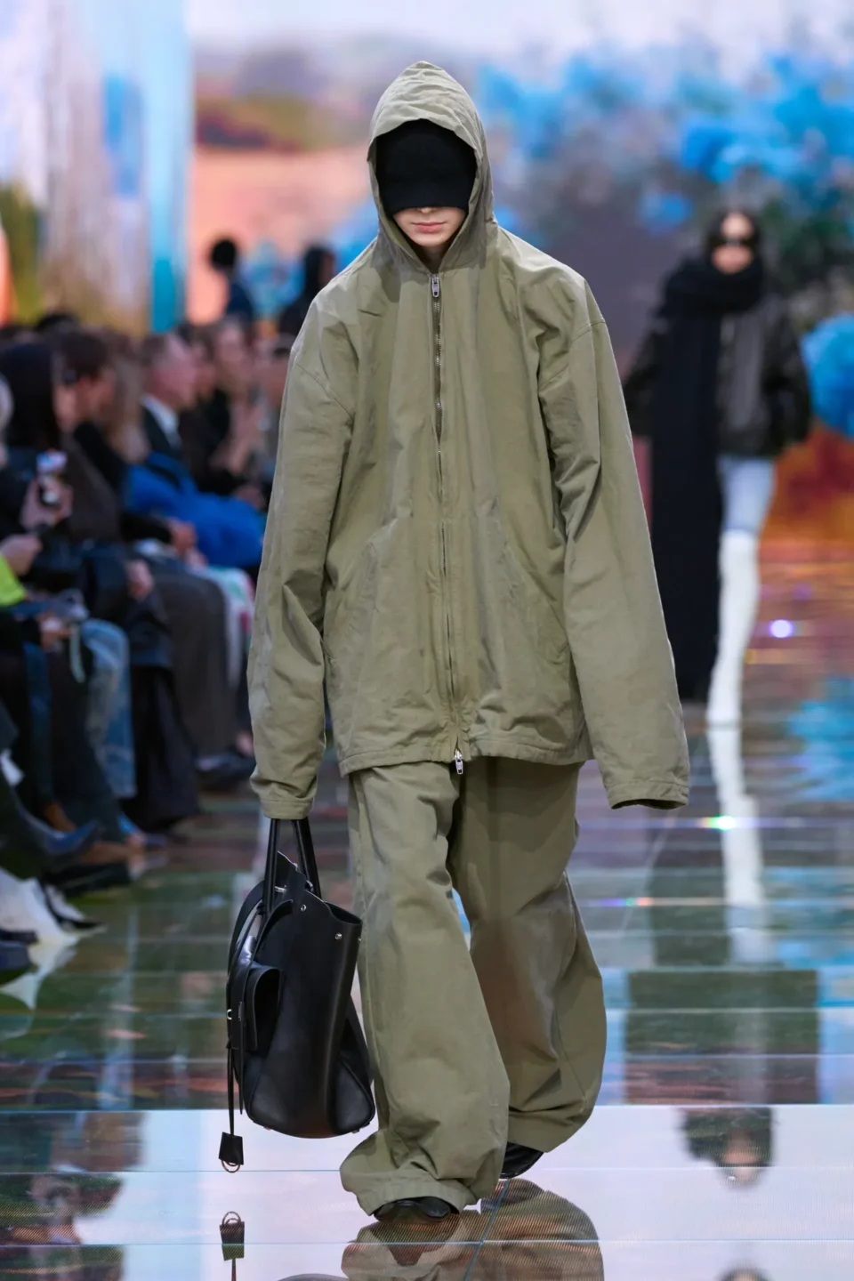 00027-balenciaga-fall-2024-ready-to-wear-credit-gorunway