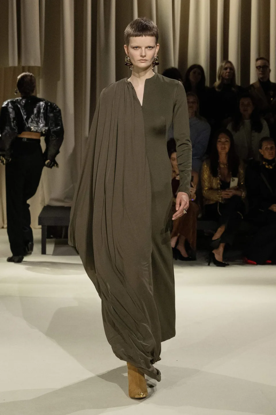 00027-schiaparelli-fall-2024-ready-to-wear-credit-brand