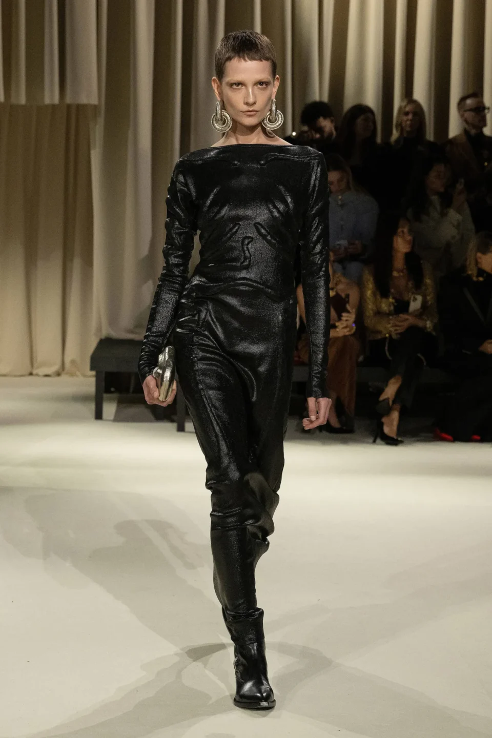 00029-schiaparelli-fall-2024-ready-to-wear-credit-brand