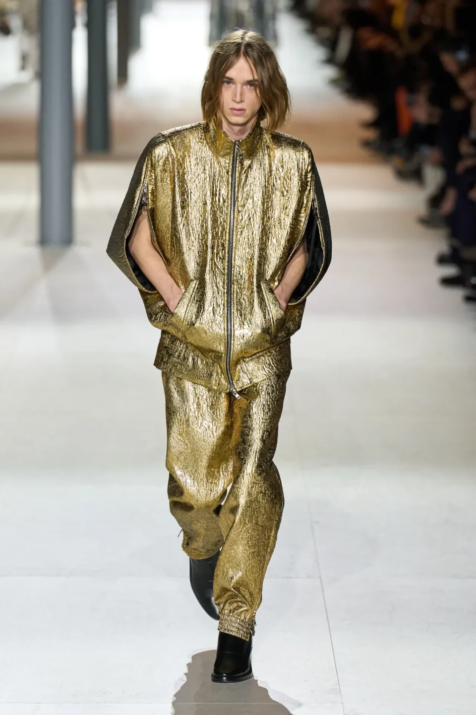 00030-louis-vuitton-fall-2024-ready-to-wear-credit-gorunway