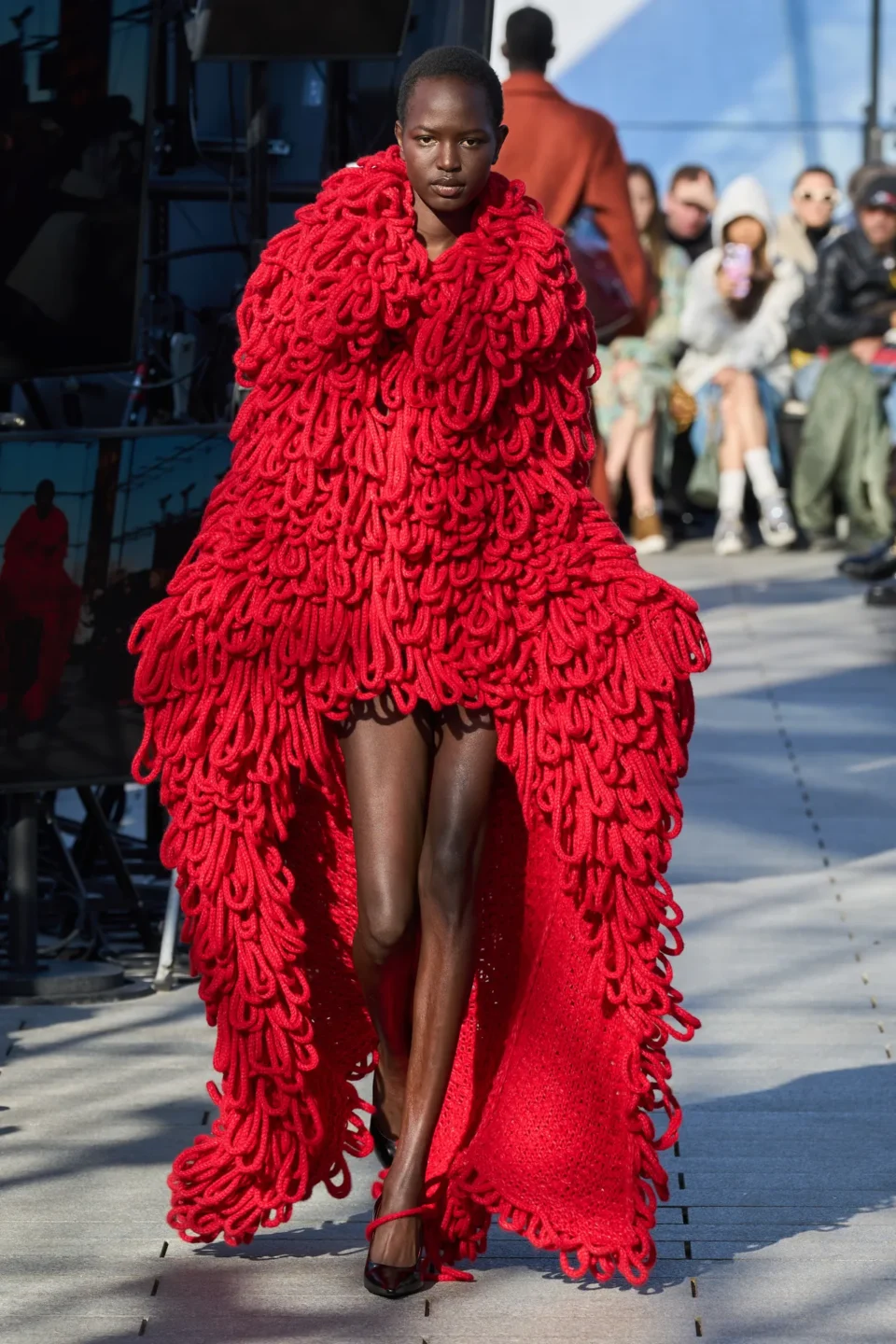 00030-stella-mccartney-fall-2024-ready-to-wear-credit-gorunway