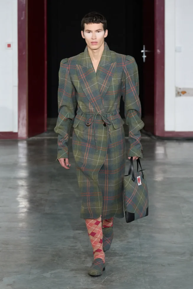 00031-andrea-kronthaler-for-vivienne-westwood-fall-2024-ready-to-wear-credit-gorunway