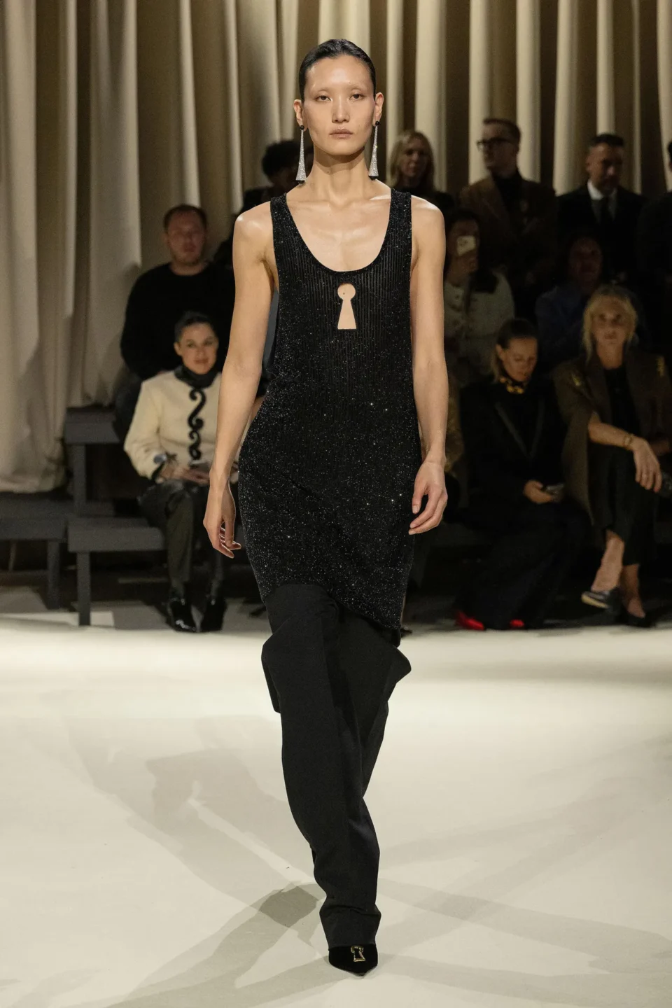 00031-schiaparelli-fall-2024-ready-to-wear-credit-brand