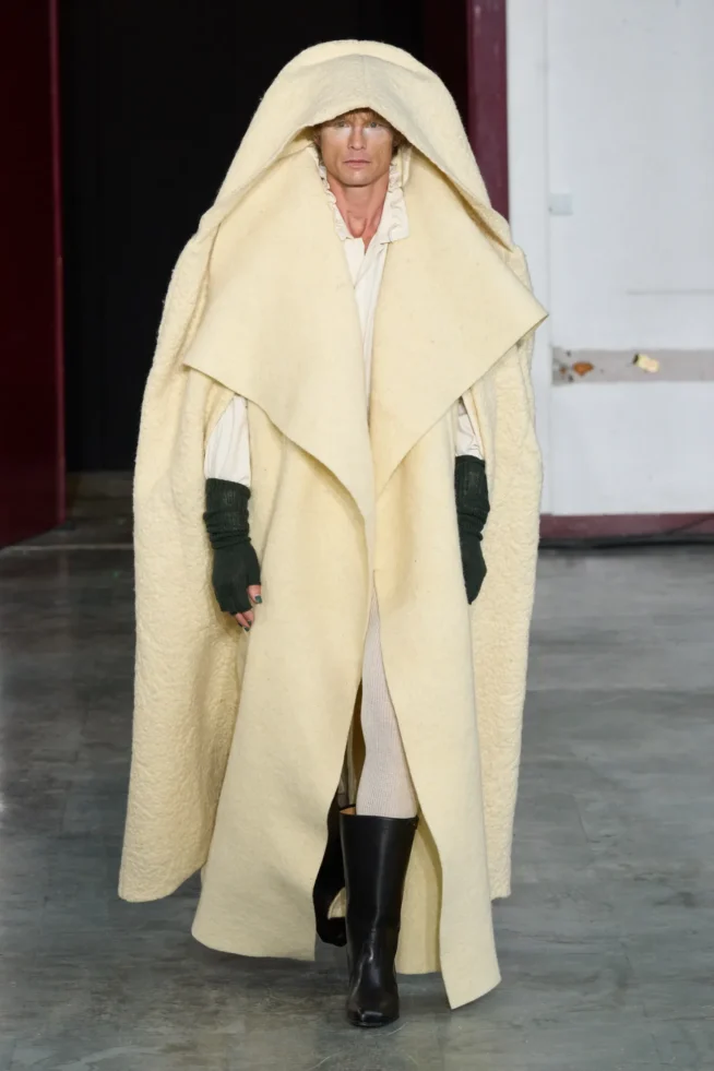 00033-andrea-kronthaler-for-vivienne-westwood-fall-2024-ready-to-wear-credit-gorunway