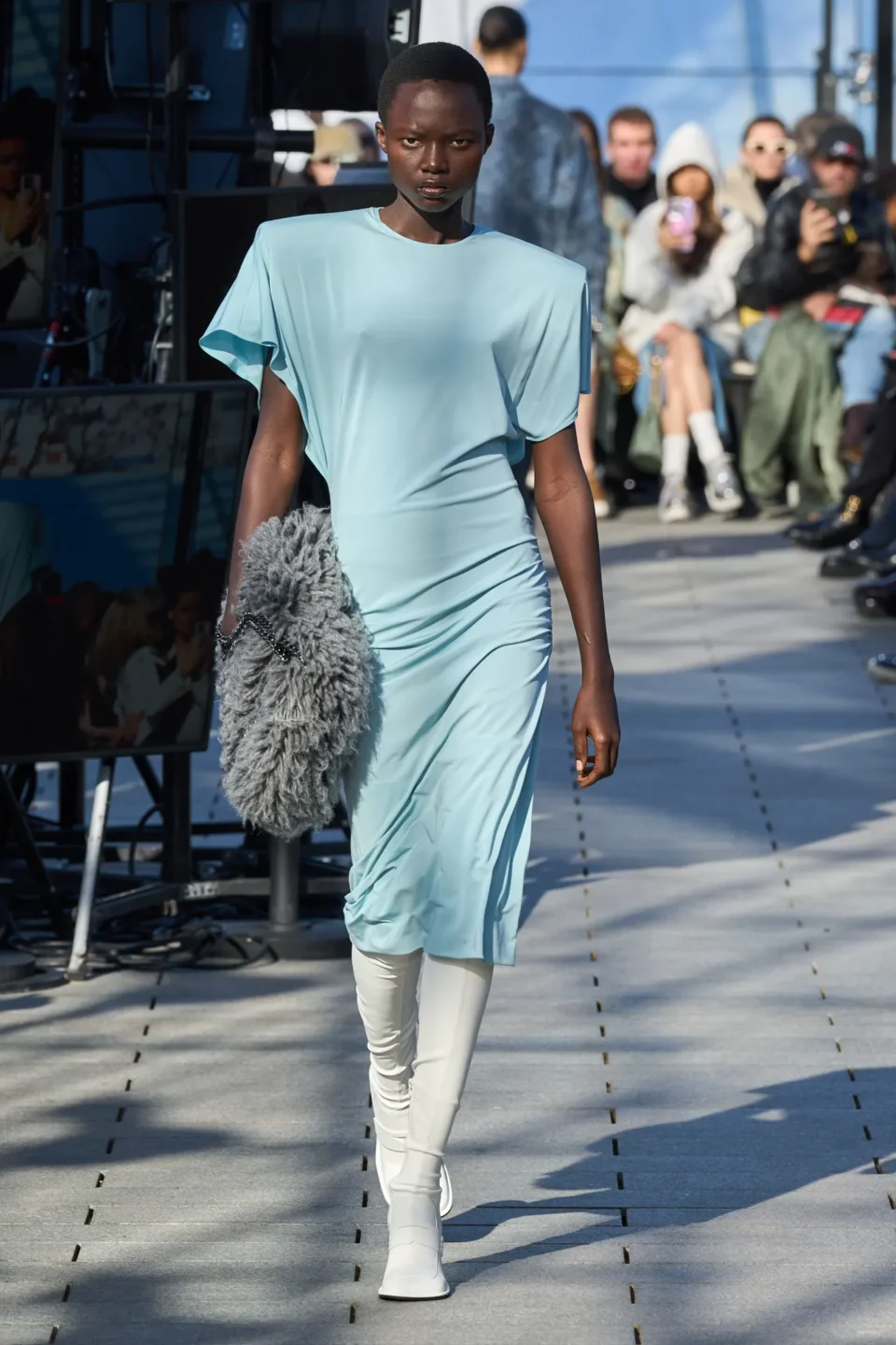 00033-stella-mccartney-fall-2024-ready-to-wear-credit-gorunway