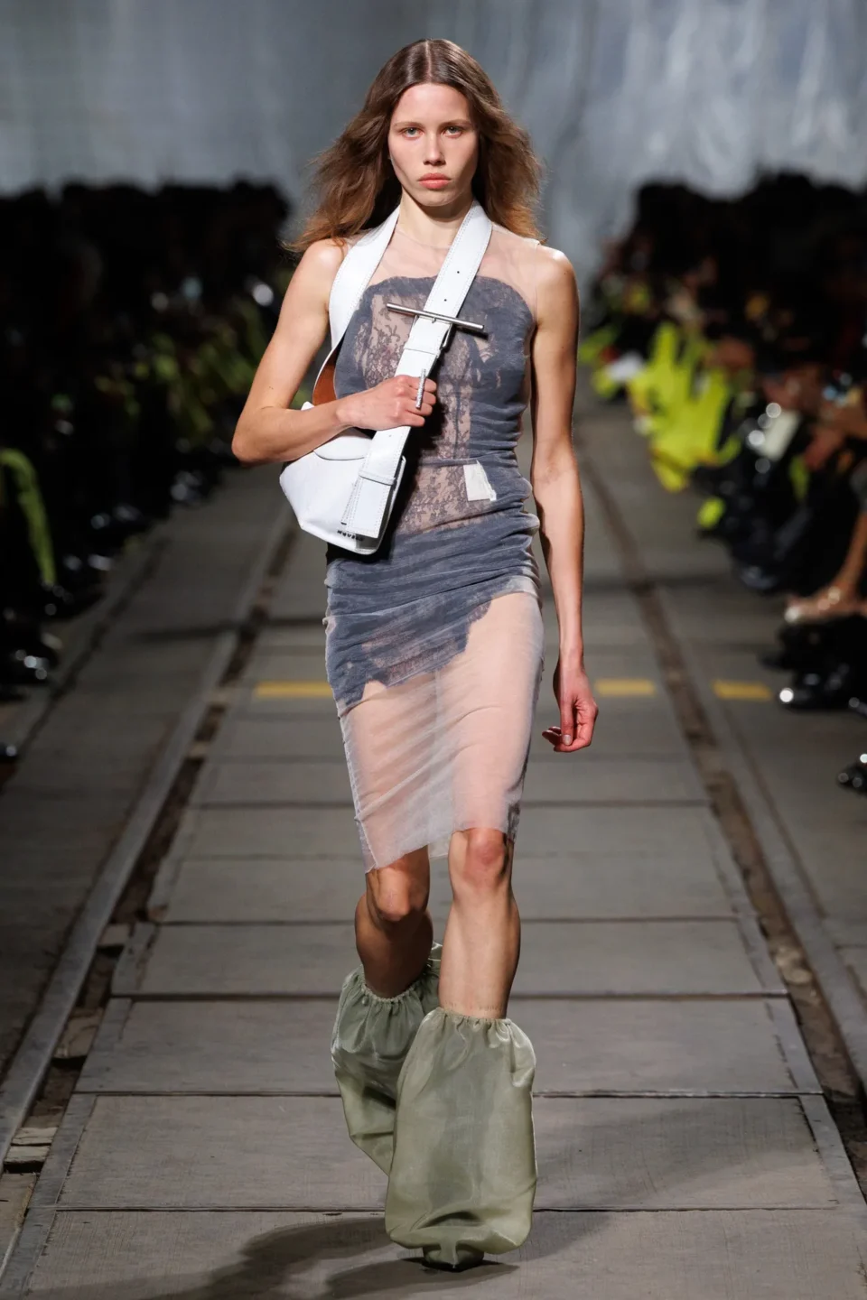 00037-alexander-mcqueen-fall-2024-ready-to-wear-credit-brand